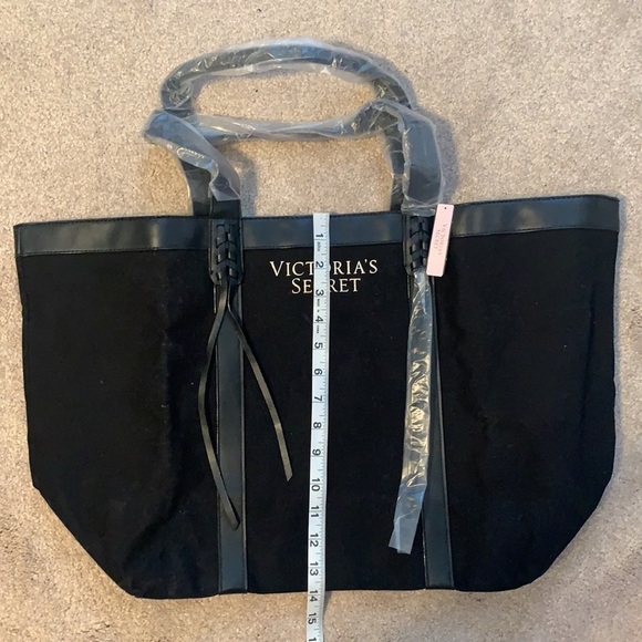 Victoria’s Secret Black Weekender Tote Bag NWT Travel Gym Carryall - Picture 3 of 6